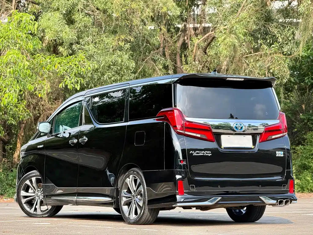 Toyota Alphard 2021 — фото 20