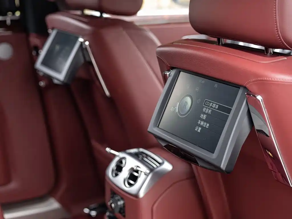 Rolls-Royce Ghost 2013 — фото 26