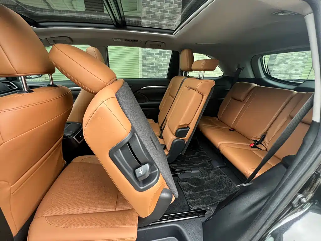 Toyota Highlander 2019 — фото 12