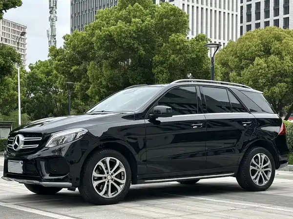 Mercedes-Benz GLE 2015