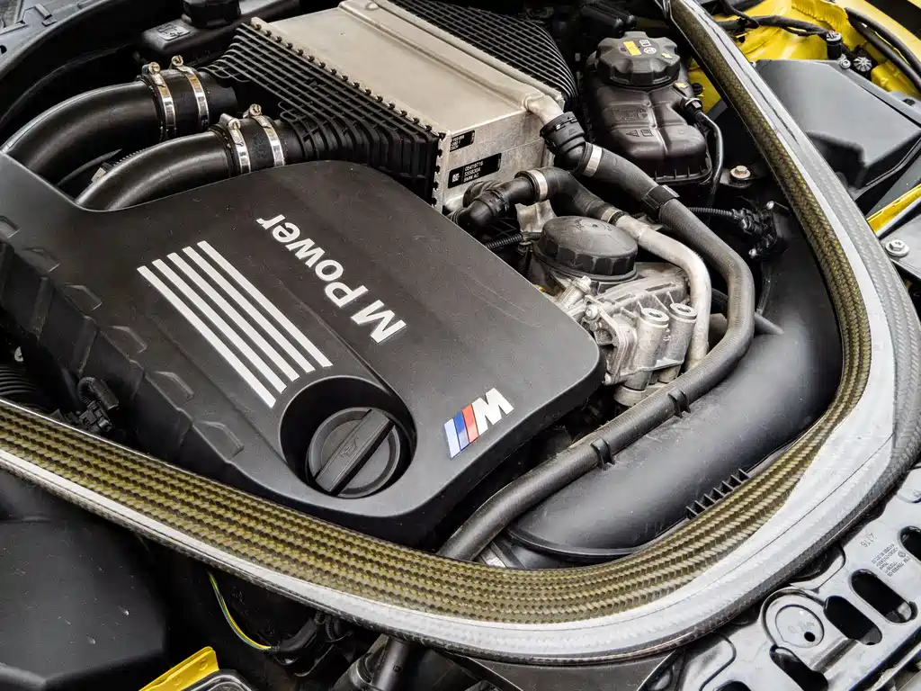 BMW M4 2017 — фото 20