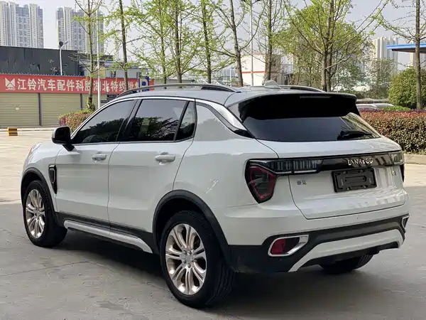 Lynk & Co 01 2018