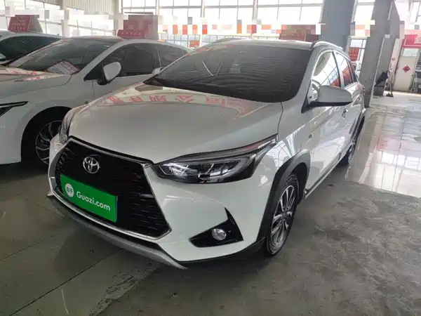 Toyota Yaris L 2022