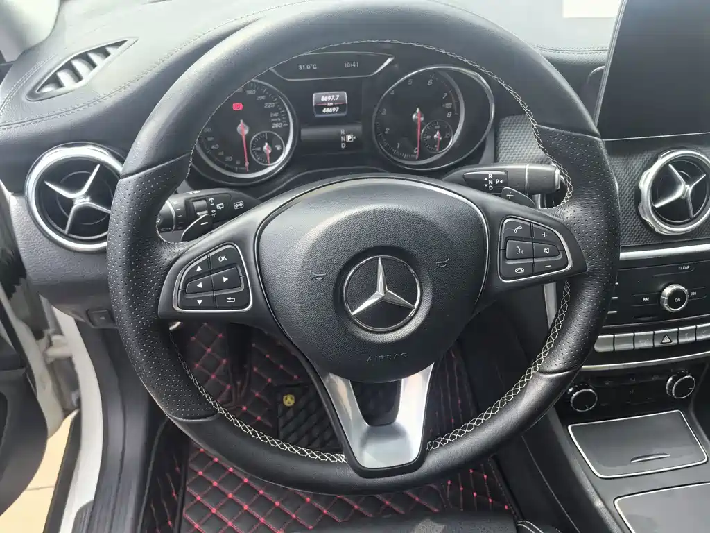 Mercedes-Benz GLA 2019 — фото 13