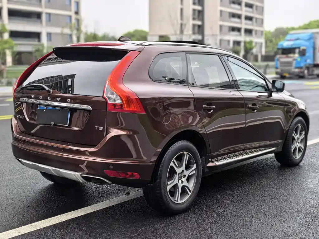 Volvo XC60 2015 — фото 7