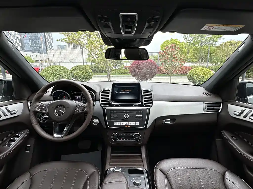 Mercedes-Benz GLE 2015 — фото 11