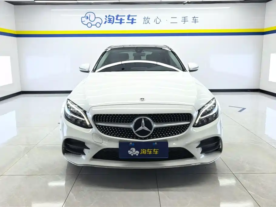 Mercedes-Benz C-Class 2021