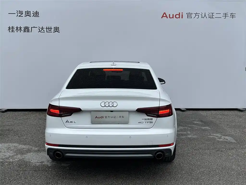 Audi A4L 2018 — фото 4
