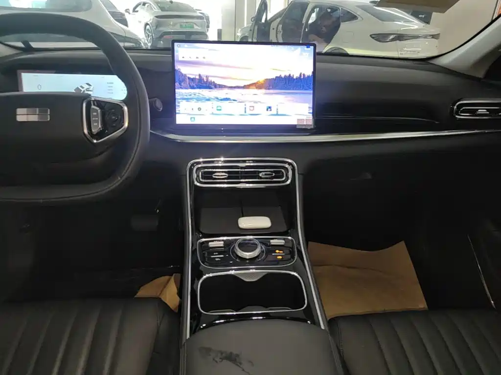 Geely Galaxy Star 6 2026 — фото 13