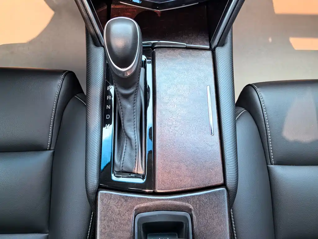 Cadillac XTS 2019 — фото 10