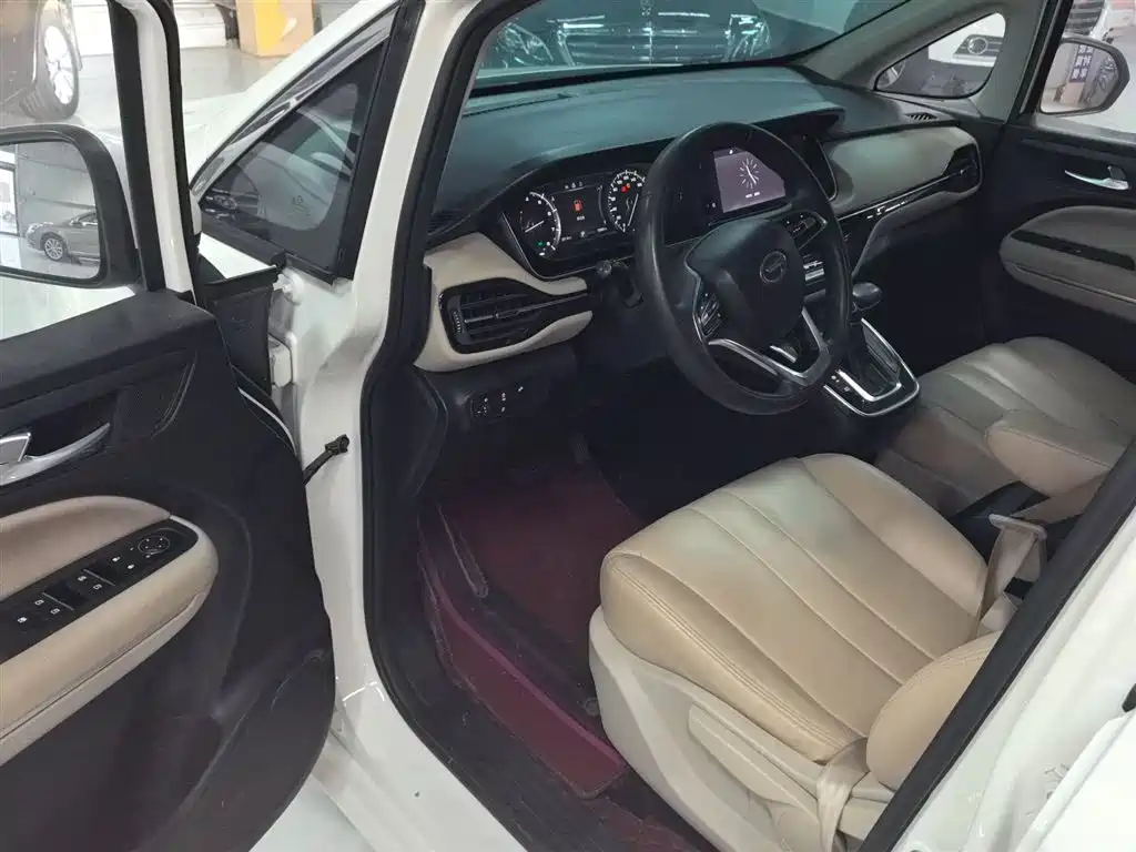 GAC Motor Trumpchi M6 2021 — фото 13