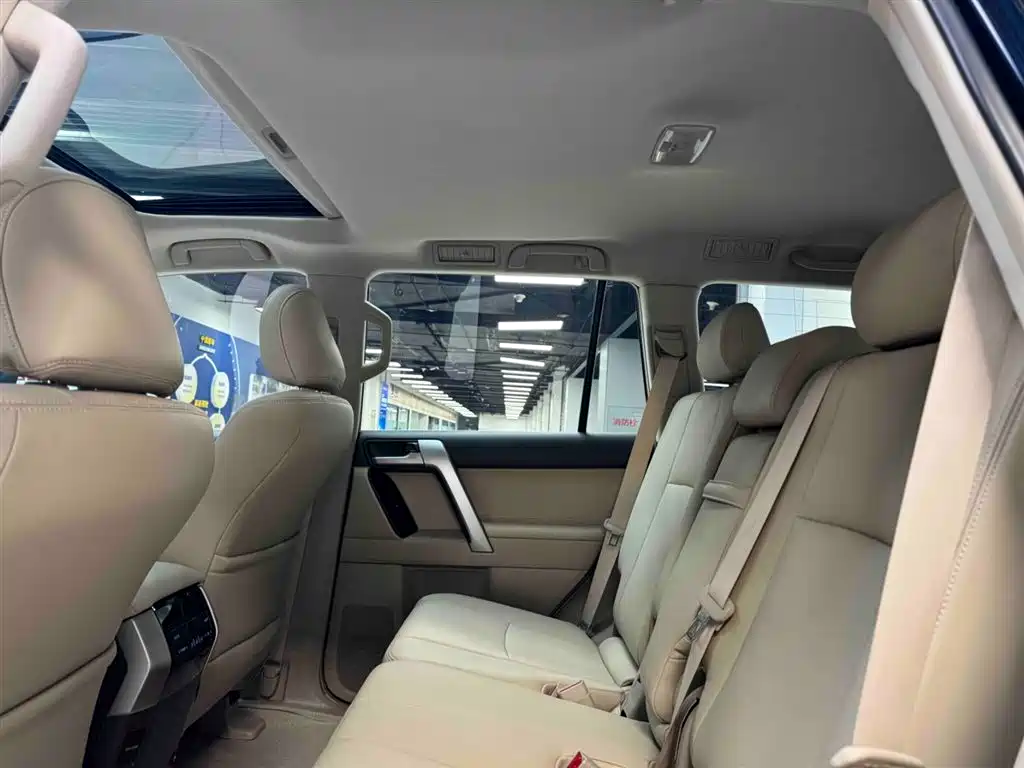 Toyota Prado 2019 — фото 18