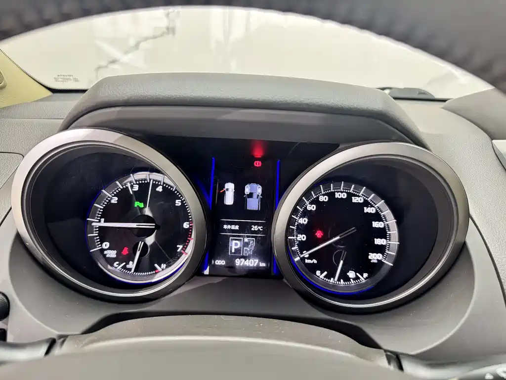 Toyota Prado 2015 — фото 12