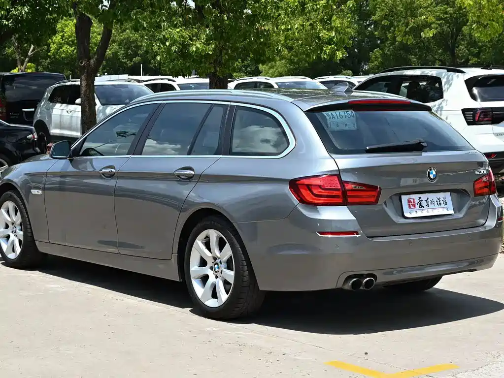 BMW 5 Series 2012