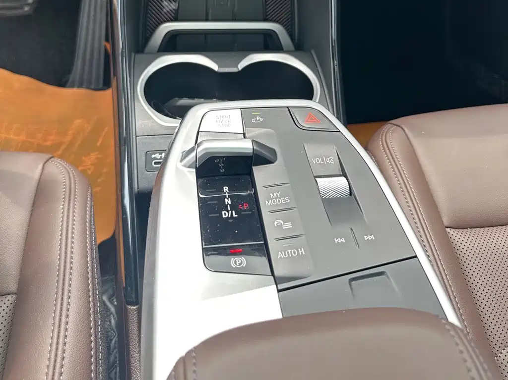 BMW X1 2024 — фото 13