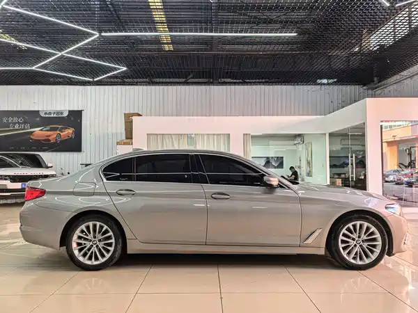 BMW 5 Series 2020