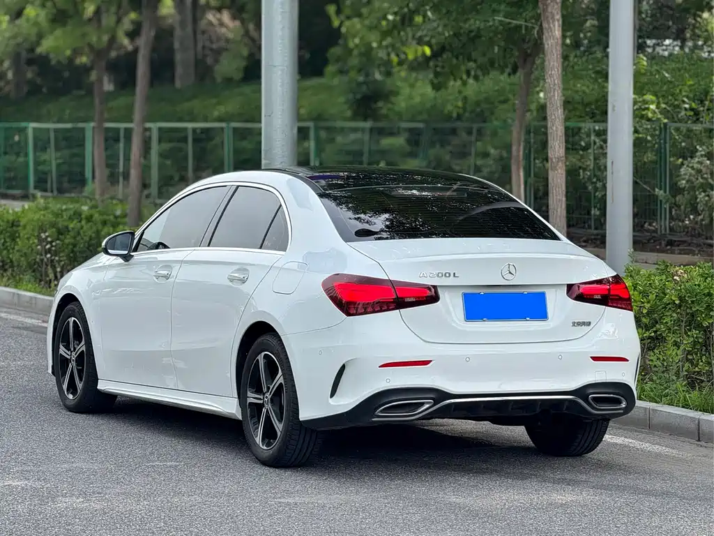 Mercedes-Benz A-Class 2023 — фото 4