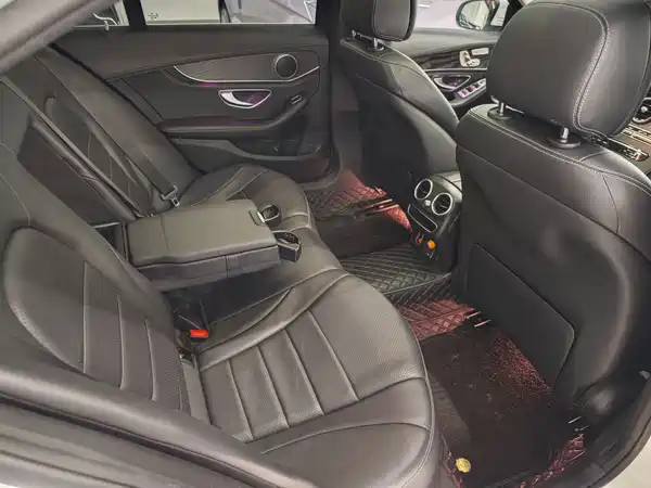 Mercedes-Benz C-Class 2020