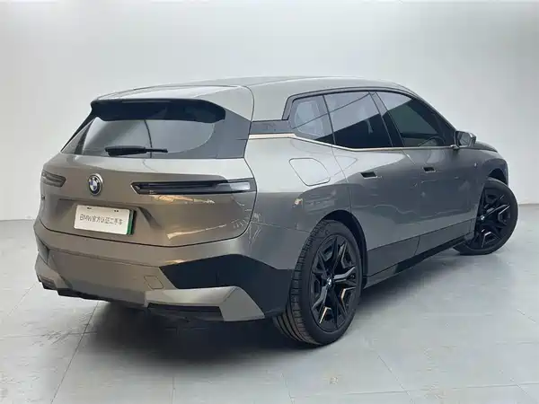 BMW iX M60 2023