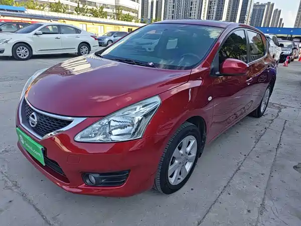 Nissan Tiida 2016