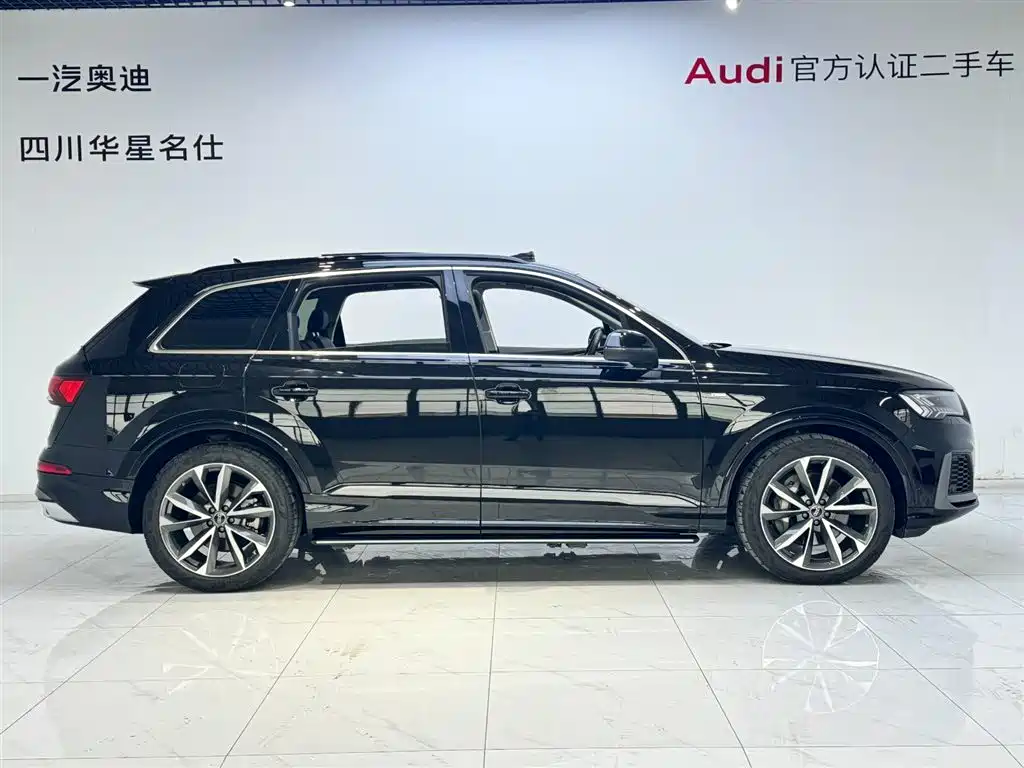 Audi Q7 2023 — фото 3
