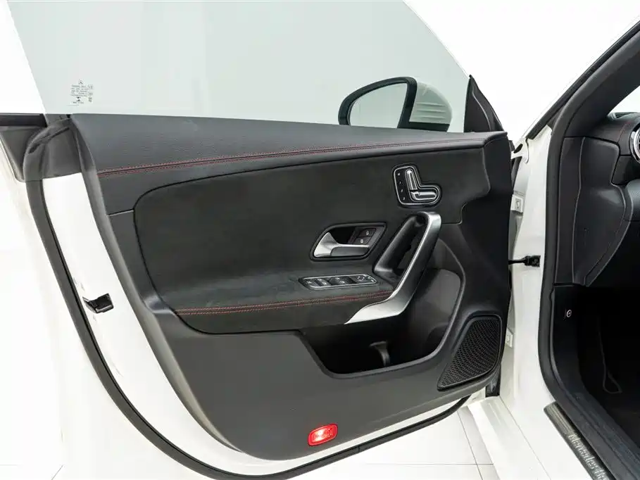 Mercedes-Benz CLA 2022 — фото 16