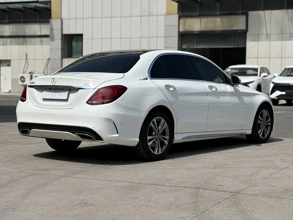 Mercedes-Benz C-Class 2018 — фото 8