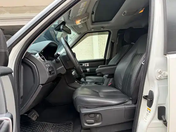 Land Rover Discovery 2014