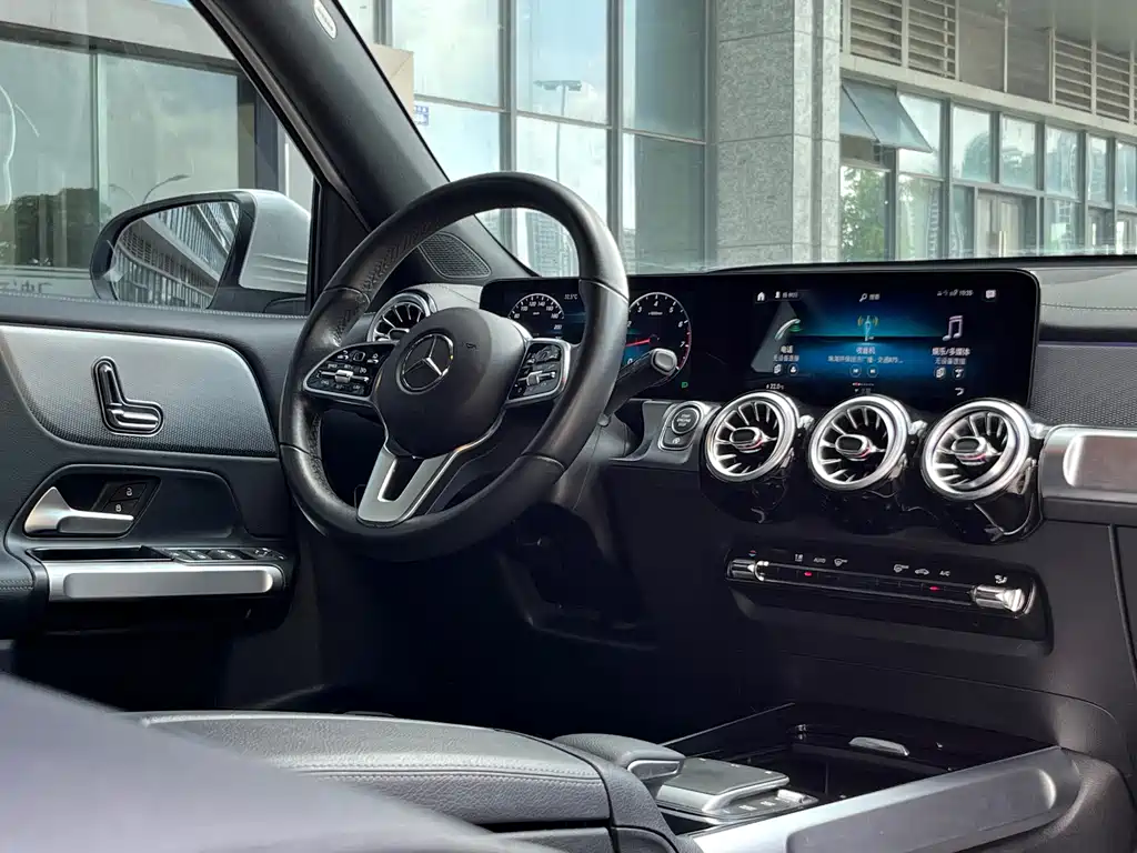 Mercedes-Benz GLB 2022 — фото 12