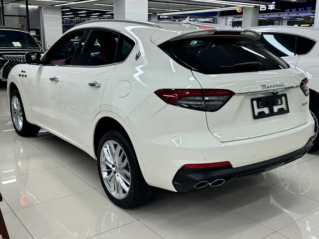 Maserati Levante 2022 — фото 10