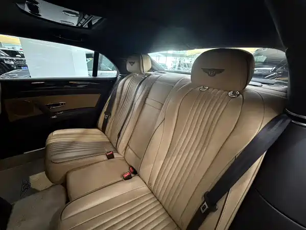 Bentley Flying Spur 2017