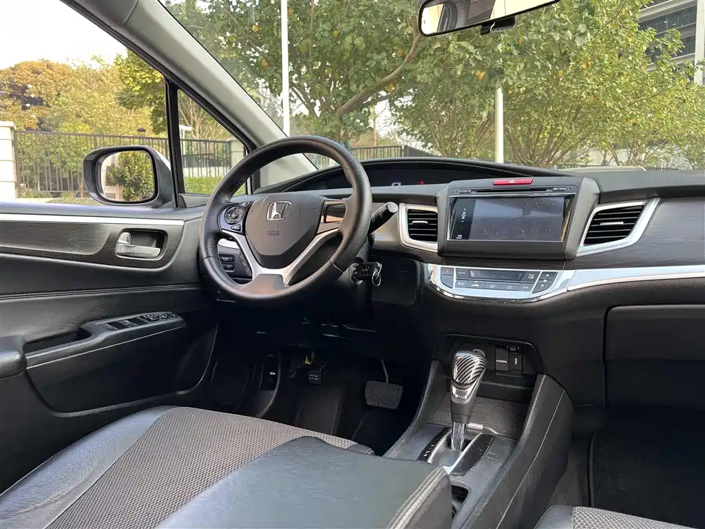 Honda Jade 2014 — фото 12