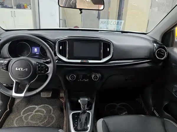 Kia KX1 2022