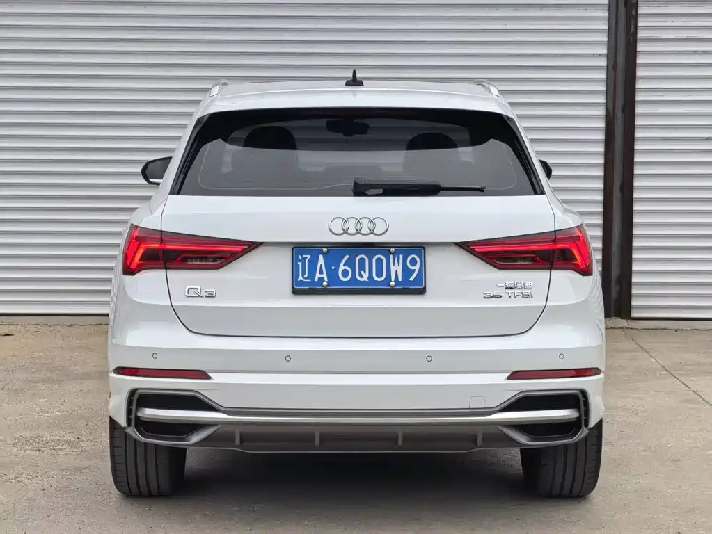 Audi Q3 2022 — фото 6