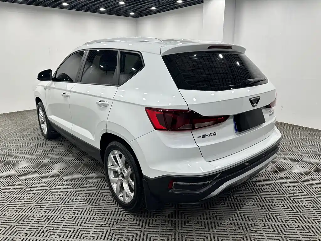 Jetta VS5 2022