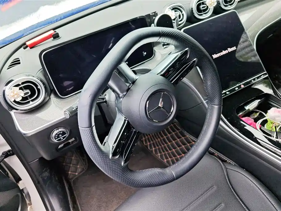 Mercedes-Benz C-Class 2024 — фото 15