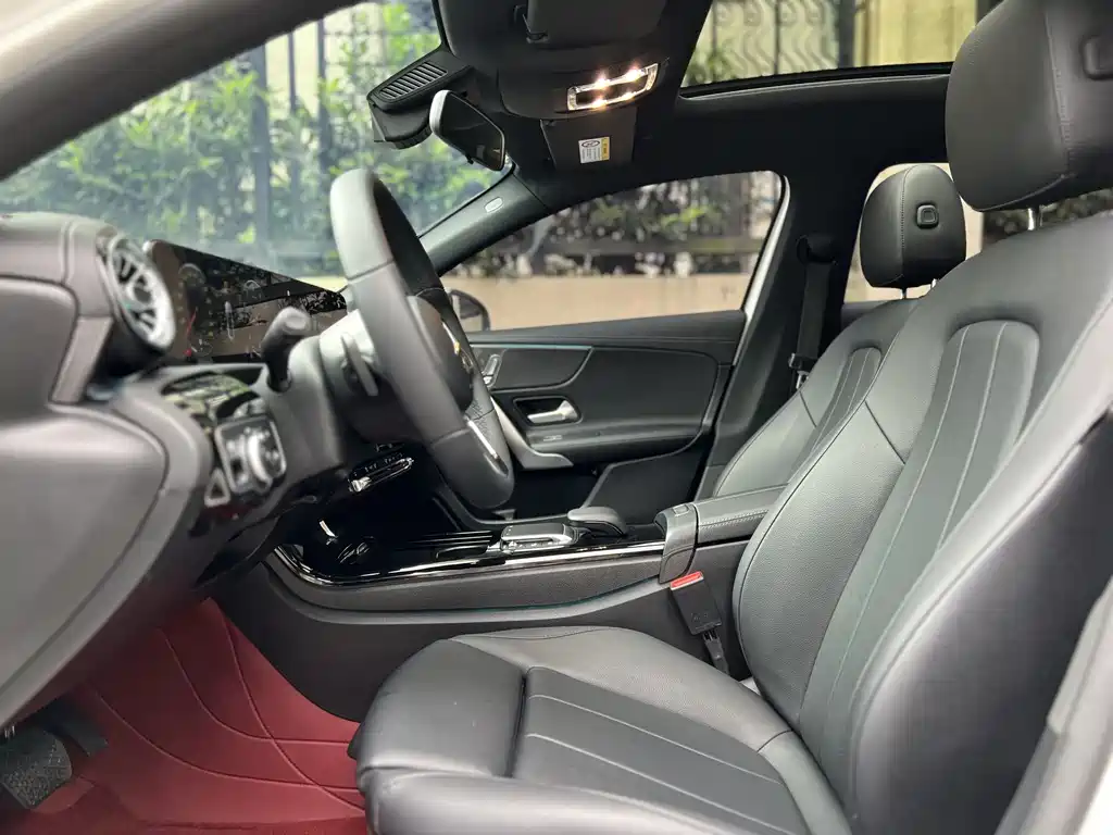 Mercedes-Benz A-Class 2021 — фото 10