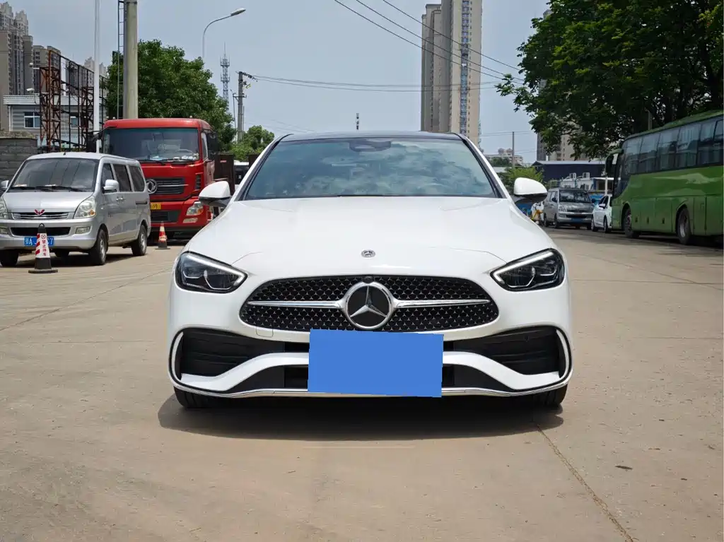 Mercedes-Benz C-Class 2023 — фото 2