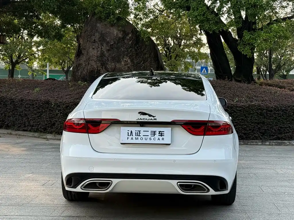 Jaguar XFL 2022 — фото 18