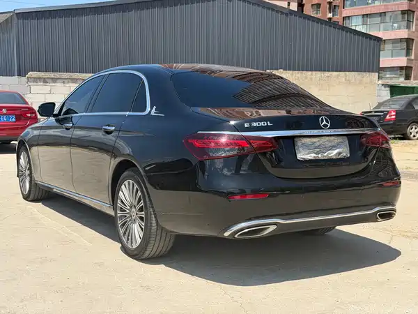 Mercedes-Benz E-Class 2017