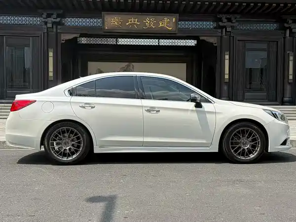 Subaru Legacy 2017