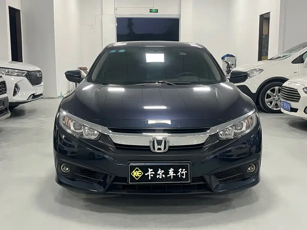 Honda Civic 2018 — фото 2