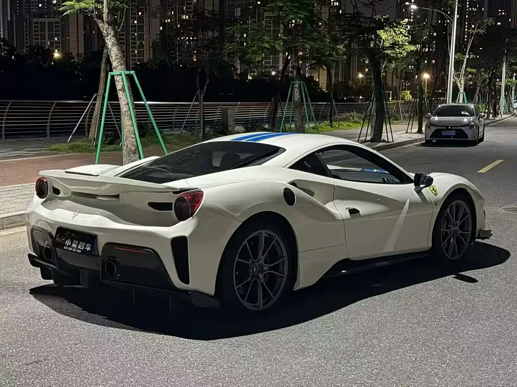 Ferrari 488 2016 — фото 2