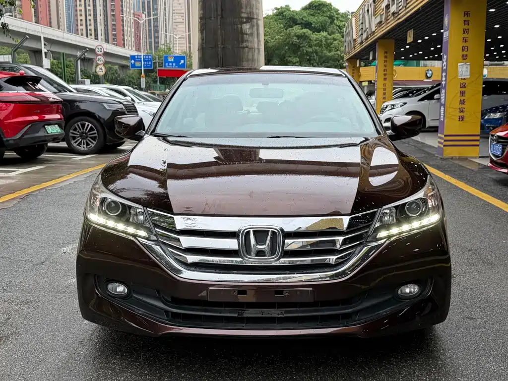 Honda Accord 2014 — фото 2