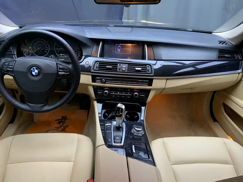 BMW 5 Series 2015 — фото 6