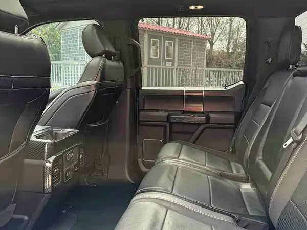 Ford F-150 Raptor 2020