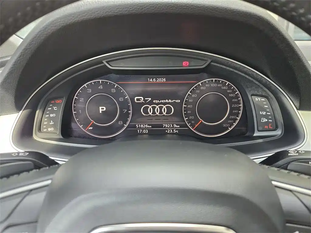 Audi Q7 2019 — фото 11