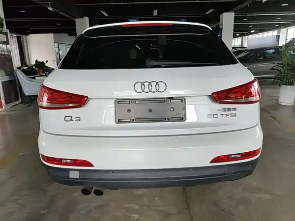 Audi Q3 2015