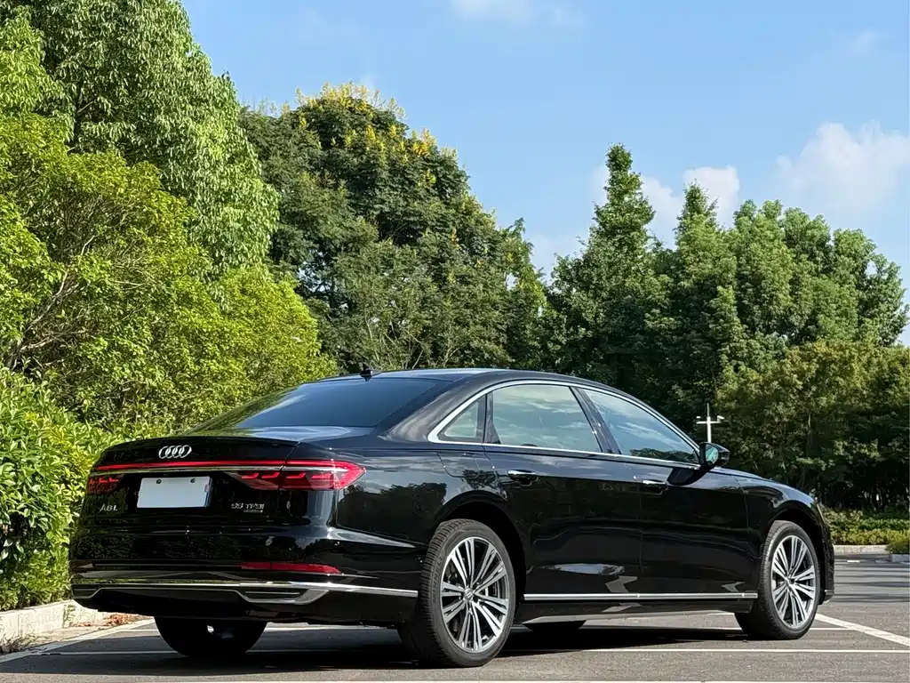 Audi A8 2020 — фото 4