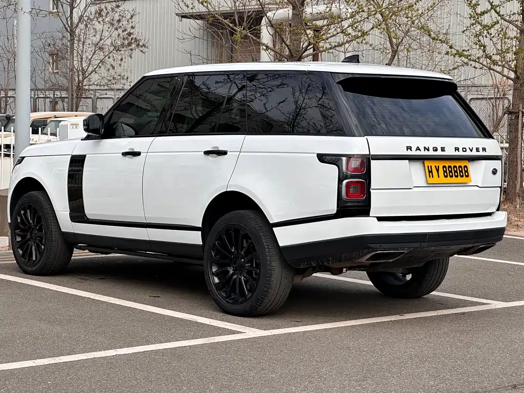 Land Rover Range Rover 2022 — фото 4